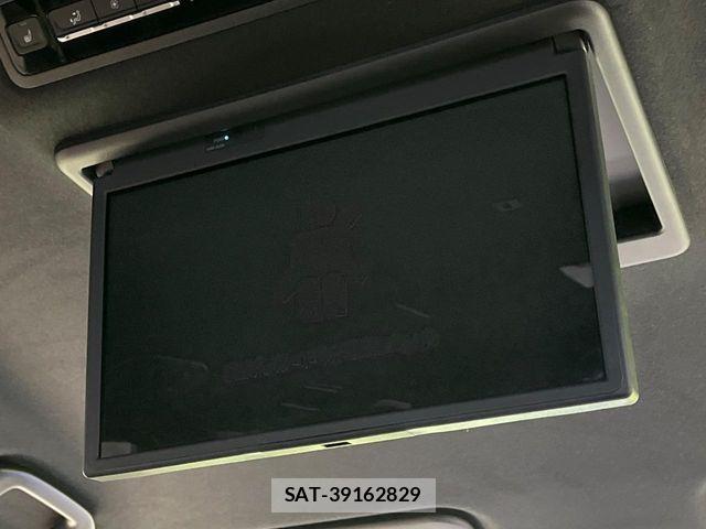 Toyota NOAH HYBRID 2023-08 8074935-3