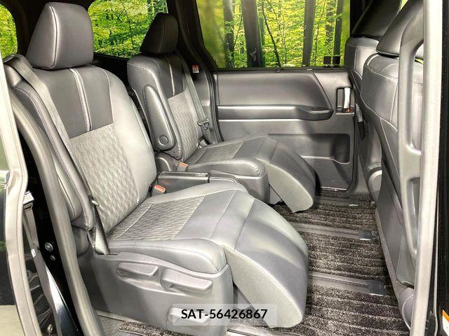 Toyota NOAH HYBRID 2023-06 8074932-9