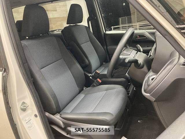 Toyota NOAH HYBRID 2023-06 8074941-10