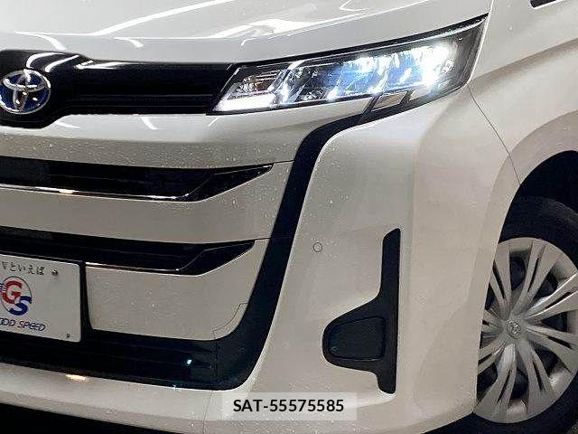 Toyota NOAH HYBRID 2023-06 8074941-18