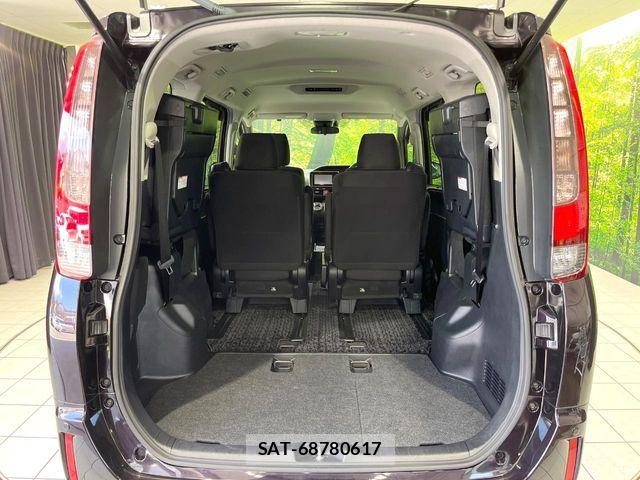Toyota NOAH HYBRID 2016-03 8074944-9