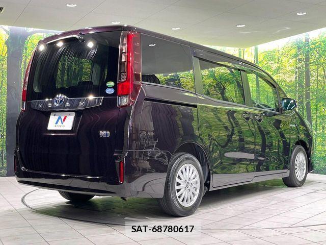 Toyota NOAH HYBRID 2016-03 8074944-16