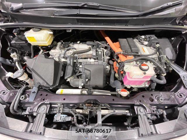 Toyota NOAH HYBRID 2016-03 8074944-17