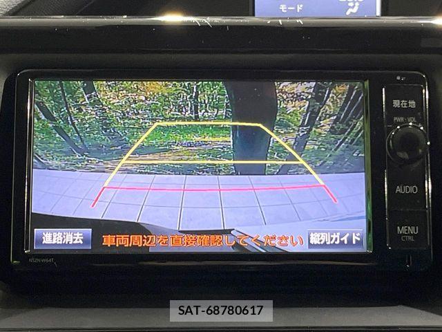 Toyota NOAH HYBRID 2016-03 8074944-4