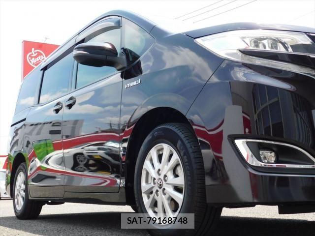 Toyota NOAH HYBRID 2017-07 8074943-10