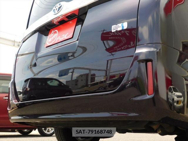 Toyota NOAH HYBRID 2017-07 8074943-15