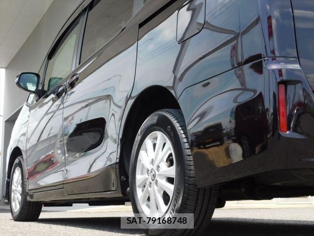 Toyota NOAH HYBRID 2017-07 8074943-21