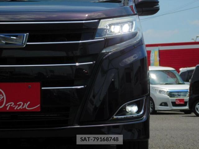 Toyota NOAH HYBRID 2017-07 8074943-24