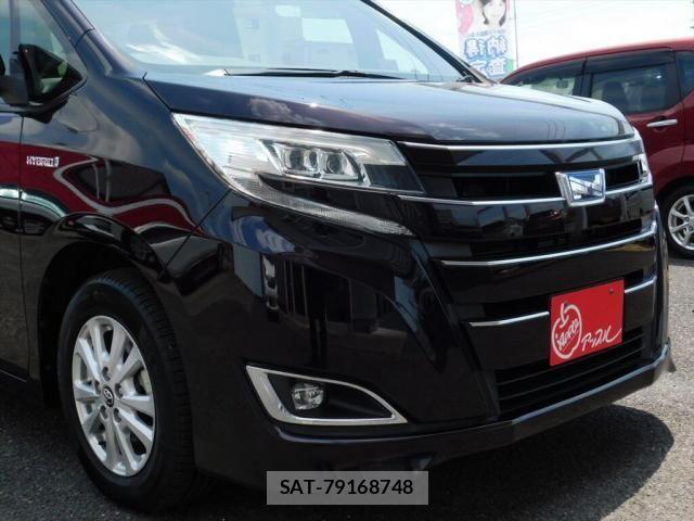 Toyota NOAH HYBRID 2017-07 8074943-8