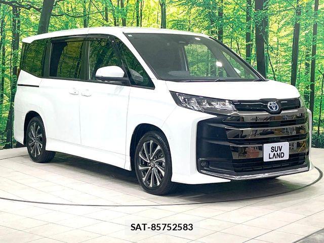 Toyota NOAH HYBRID 2022-10 8100864-18