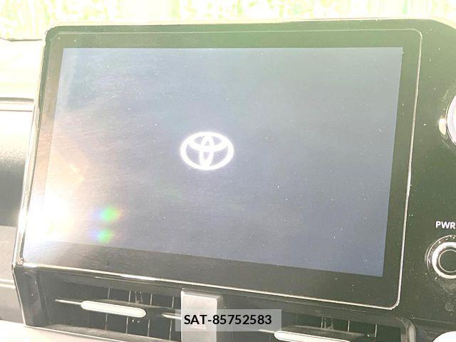 Toyota NOAH HYBRID 2022-10 8100864-3