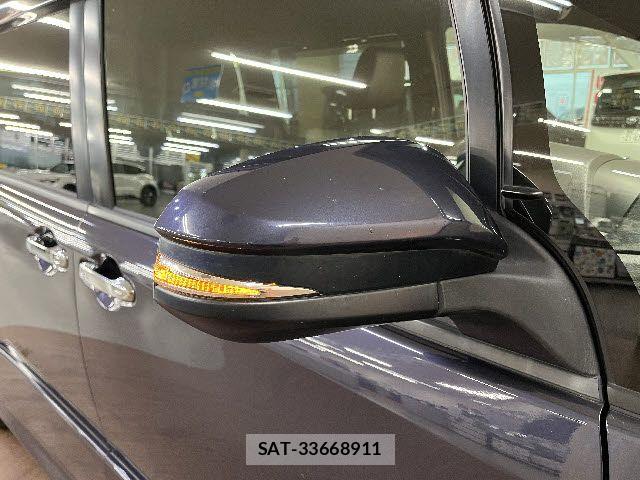 Toyota NOAH HYBRID 2017-02 8100873-24