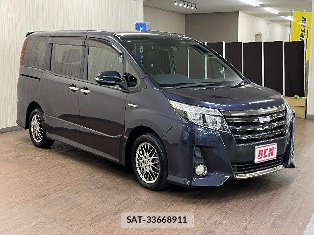 Toyota NOAH HYBRID 2017-02 8100873-6