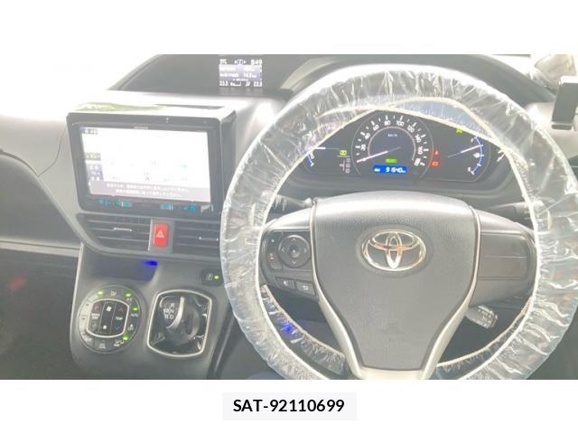 Toyota NOAH HYBRID 2020-03 8100872-14
