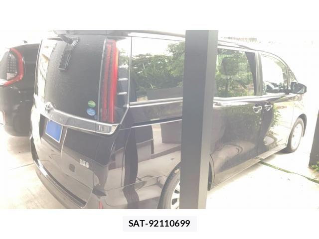 Toyota NOAH HYBRID 2020-03 8100872-6