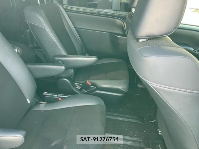 Toyota NOAH HYBRID 2021-11 8100866-10