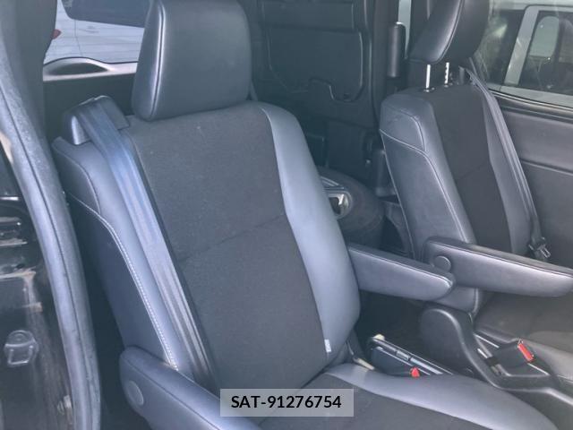 Toyota NOAH HYBRID 2021-11 8100866-11