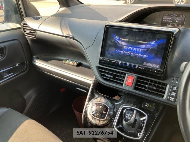 Toyota NOAH HYBRID 2021-11 8100866-15