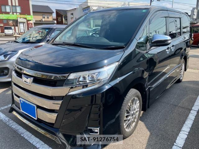 Toyota NOAH HYBRID 2021-11 8100866-1