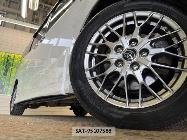 Toyota NOAH HYBRID 2018-03 8100869-13
