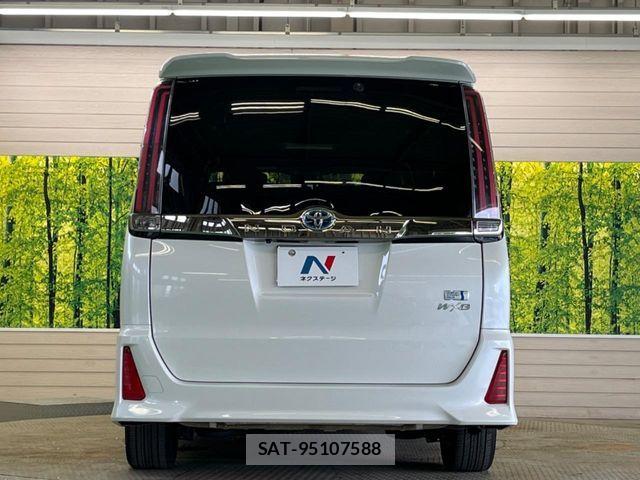 Toyota NOAH HYBRID 2018-03 8100869-15
