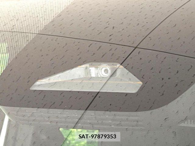 Toyota NOAH HYBRID 2023-10 8100862-4