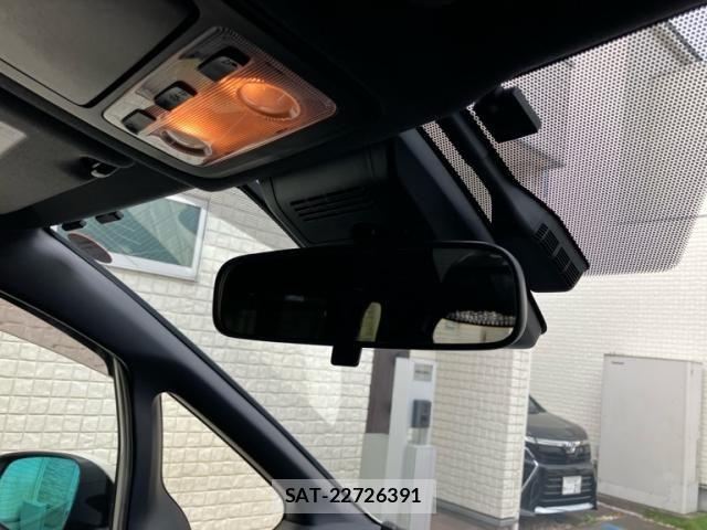 Toyota NOAH HYBRID 2018-09 8100874-16