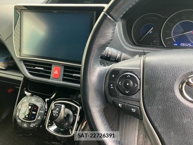 Toyota NOAH HYBRID 2018-09 8100874-18