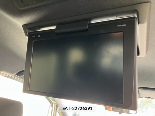 Toyota NOAH HYBRID 2018-09 8100874-20