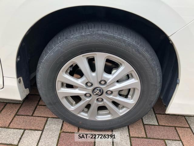Toyota NOAH HYBRID 2018-09 8100874-6