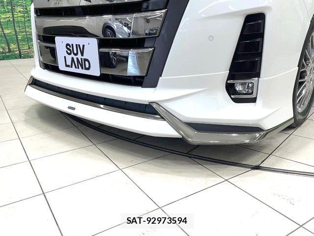 Toyota NOAH HYBRID 2019-11 8100870-2