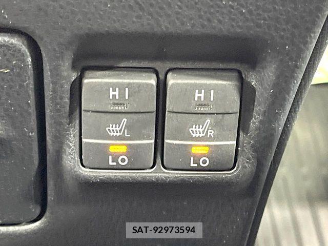 Toyota NOAH HYBRID 2019-11 8100870-7