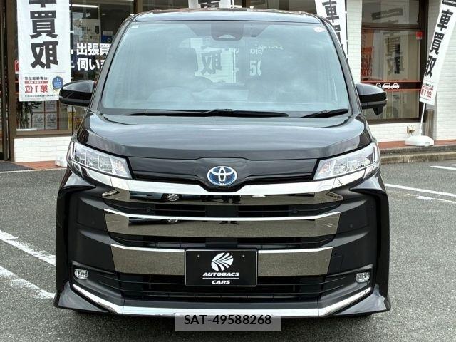 Toyota NOAH HYBRID 2024-07 8100865-3