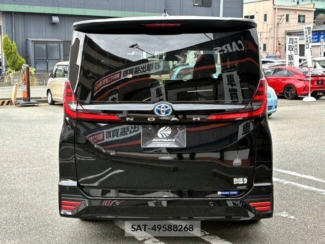 Toyota NOAH HYBRID 2024-07 8100865-4