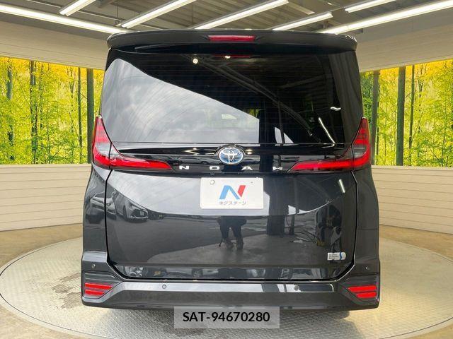 Toyota NOAH HYBRID 2023-08 8131648-15
