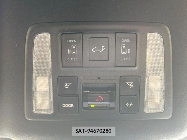 Toyota NOAH HYBRID 2023-08 8131648-4