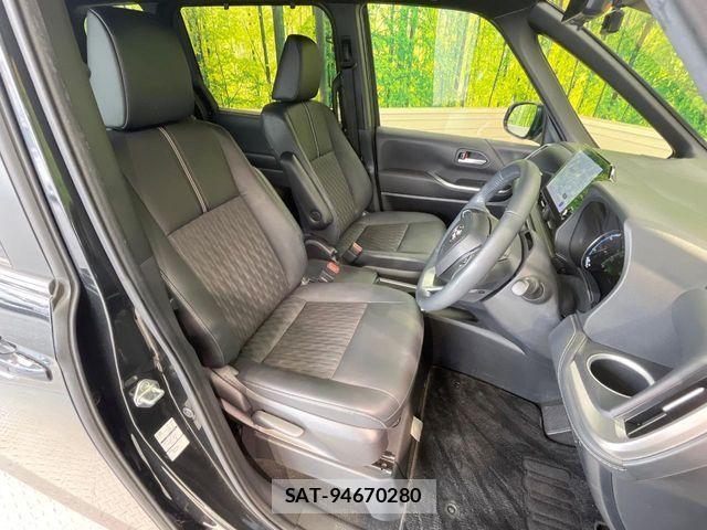 Toyota NOAH HYBRID 2023-08 8131648-7