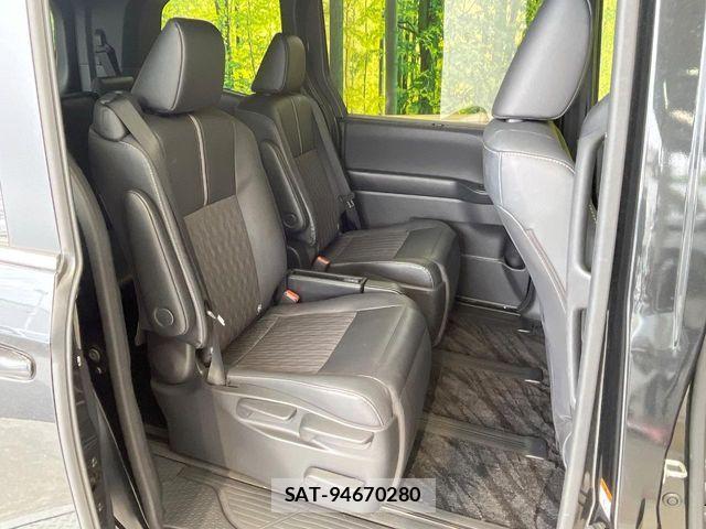 Toyota NOAH HYBRID 2023-08 8131648-8