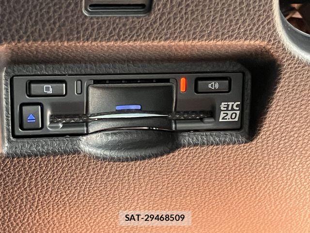 Toyota NOAH HYBRID 2026-06 8131643-18