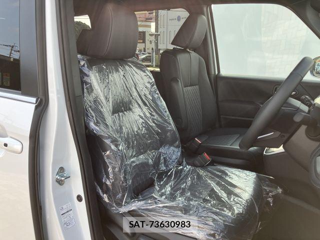 Toyota NOAH HYBRID 2026-06 8131644-9