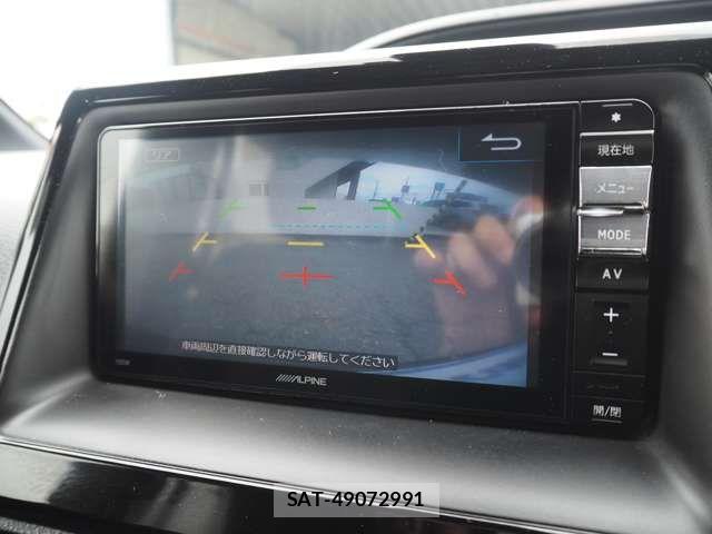 Toyota NOAH HYBRID 2017-09 8131650-12