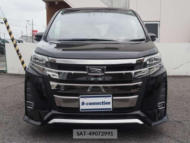 Toyota NOAH HYBRID 2017-09 8131650-3
