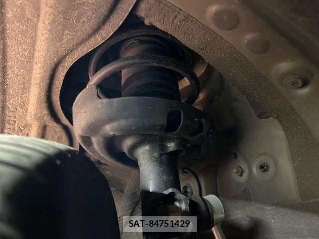 Toyota NOAH HYBRID 2023-08 8131647-19