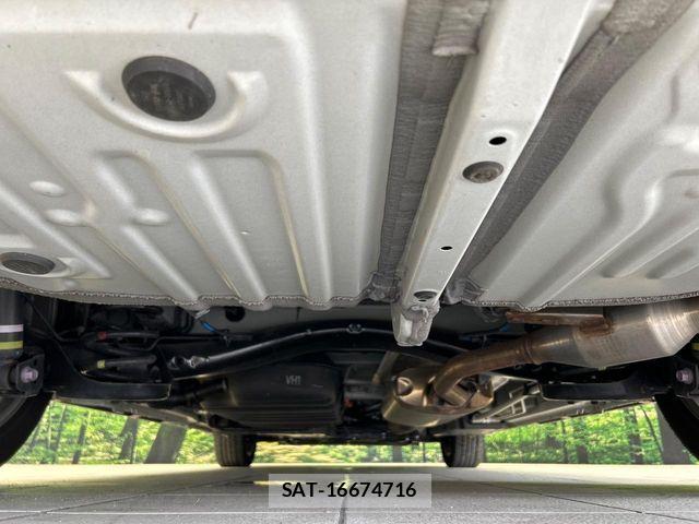 Toyota NOAH HYBRID 2024-09 8131645-15