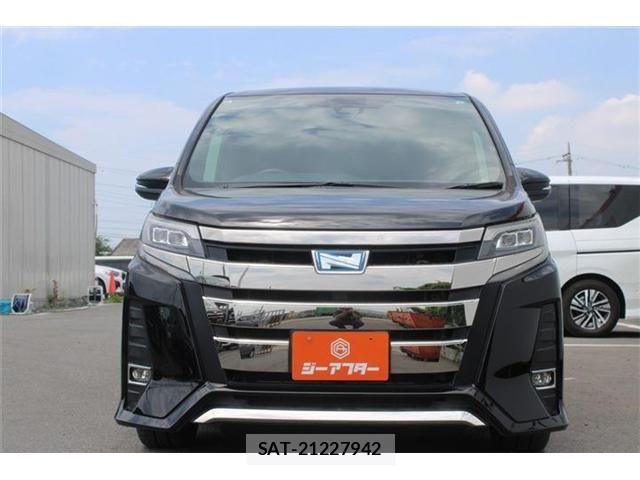 Toyota NOAH HYBRID 2017-08 8146332-18