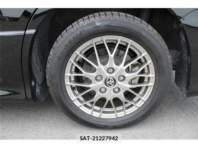 Toyota NOAH HYBRID 2017-08 8146332-26