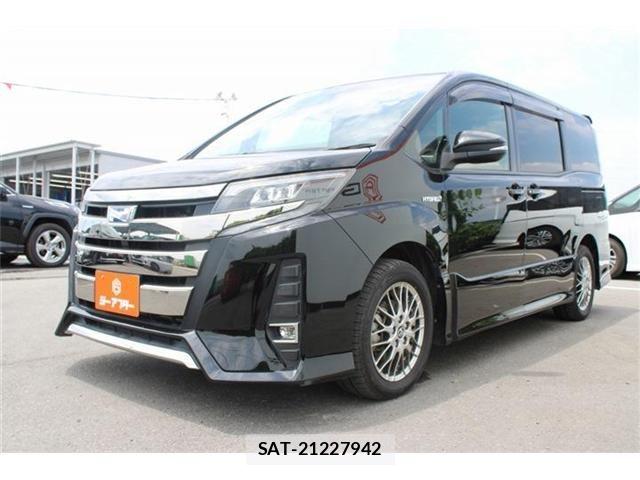 Toyota NOAH HYBRID 2017-08 8146332-3