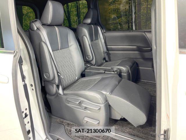 Toyota NOAH HYBRID 2024-09 8146325-8