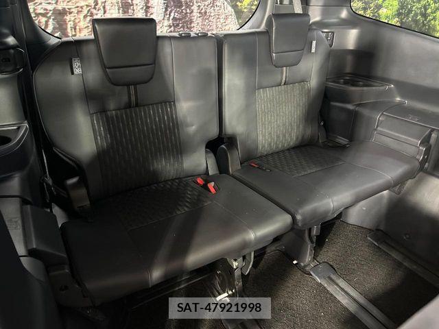 Toyota NOAH HYBRID 2024-07 8146330-9