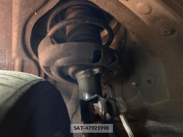 Toyota NOAH HYBRID 2024-07 8146330-19